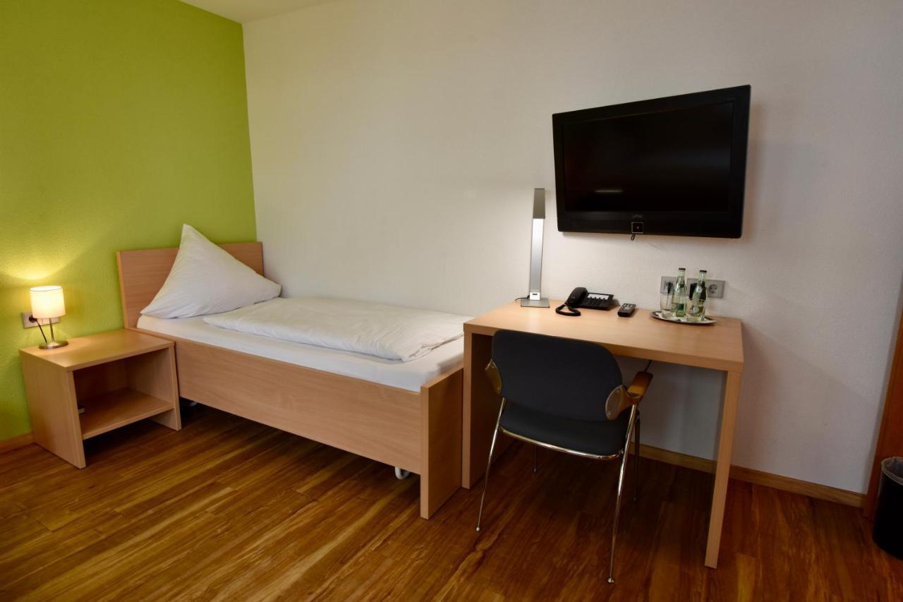 גוטמדינגן Hotel Kranz מראה חיצוני תמונה