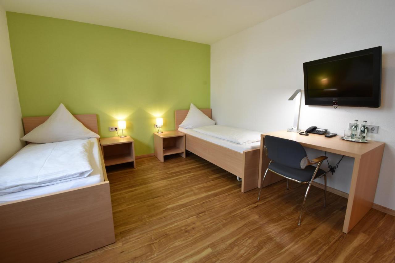 גוטמדינגן Hotel Kranz מראה חיצוני תמונה